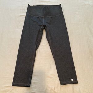 Champion women’s cropped grey leggings
